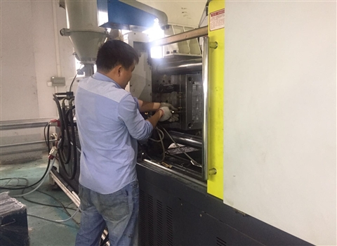 塑膠模具