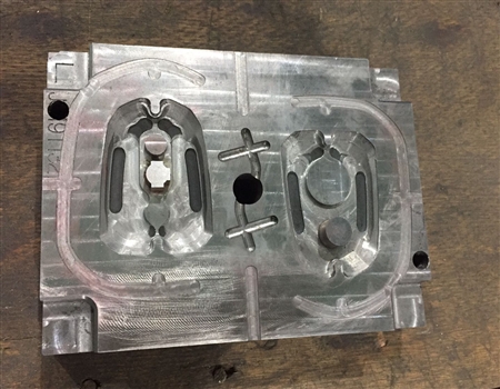 塑膠模具廠