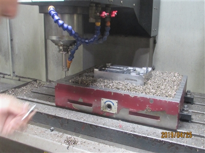 塑膠模具廠