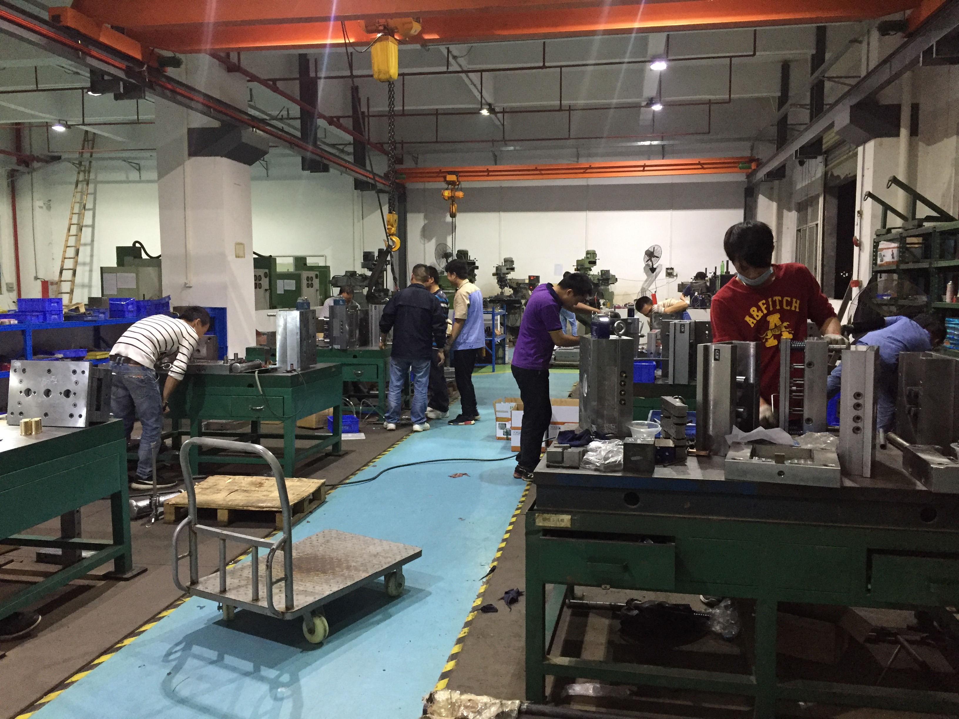 塑膠模具廠