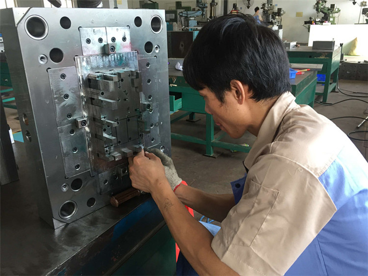 塑膠模具